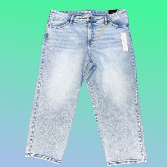 NWT Plus Size Ava & Viv High-Rise Stretch Acid Wash Straight Jeans Size 22W - Picture 1 of 4